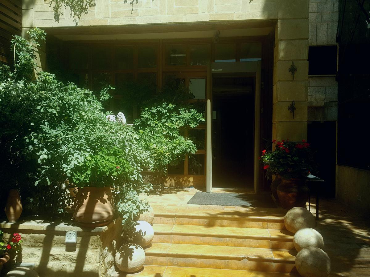 Hisham Hotel Amã Exterior foto